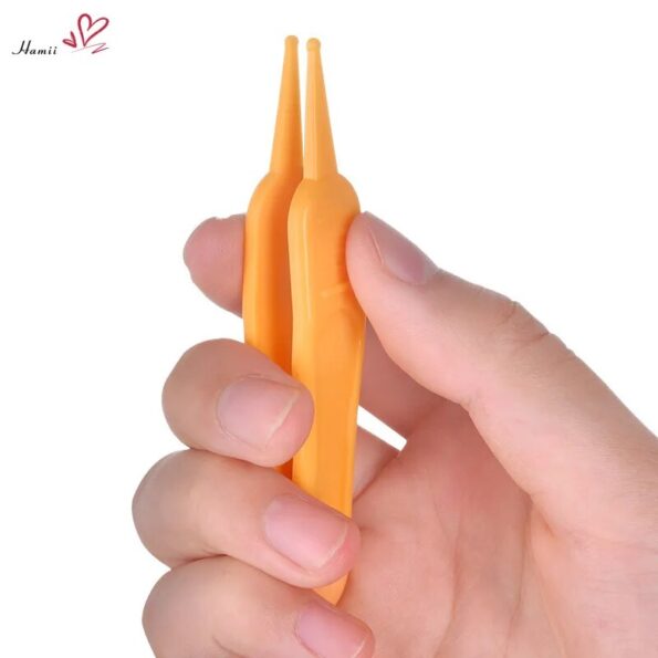Baby-Dig-Booger-Clip-Infants-Ear-Nose-Navel-Clean-Tools-Kids-Safety-Tweezers-Cleaning-Forceps-Toddler-3