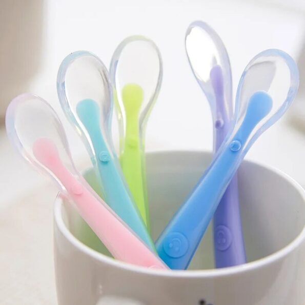 Baby-Feeding-Spoons-Dishes-Tableware-Children-Flatware-Cutlery-Spoon-Silicone-Temperature-Sensing-Patchwork-Soup-Ladle-Tools-1