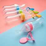 Squeezing-Feeding-Bottle-Silicone-Newborn-Baby-Training-Rice-Cereal-Food-Spoon-Supplement-Feeder-Safe-Useful-Tableware-1